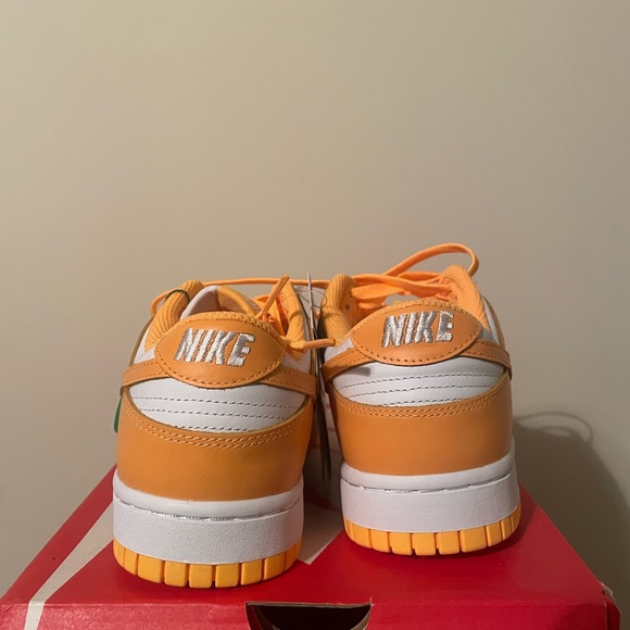 Nike Dunk Low Orange Laser - Picture 2 of 4